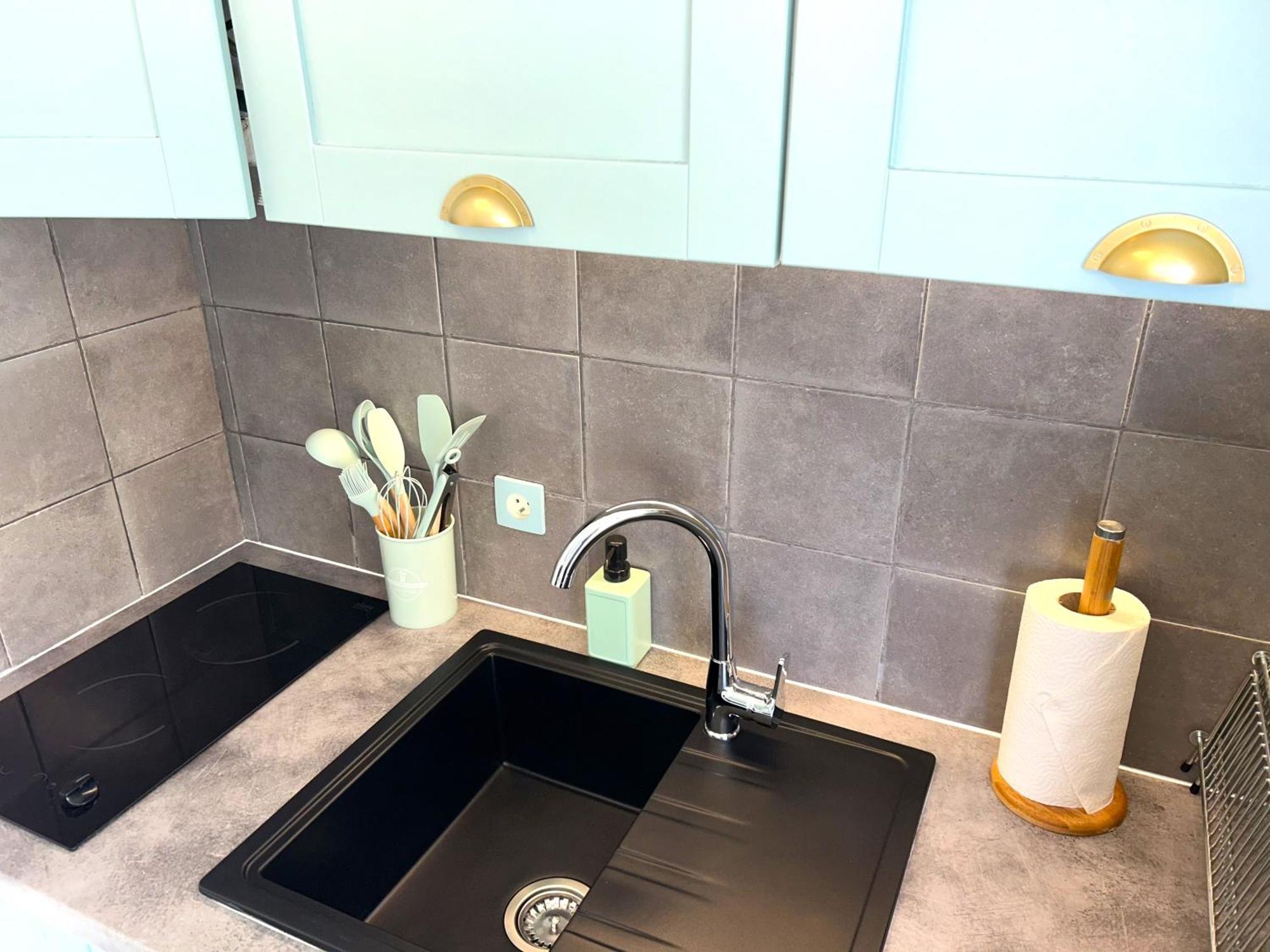 Studio Pool House Vue Mer Panoramique Amazing Sea View Wifi Linge Linen Inclut Aircondition Ла Кроа Валмер Екстериор снимка