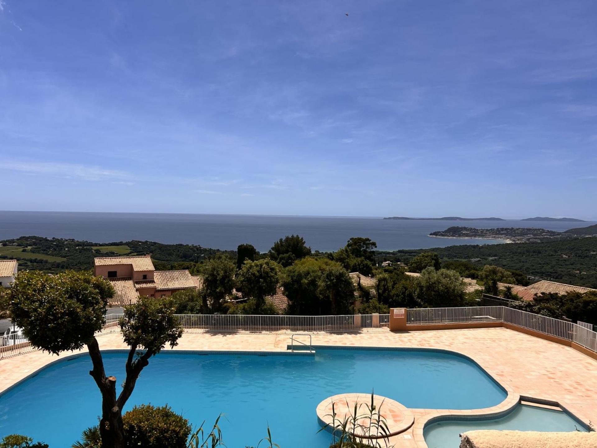 Studio Pool House Vue Mer Panoramique Amazing Sea View Wifi Linge Linen Inclut Aircondition Ла Кроа Валмер Екстериор снимка
