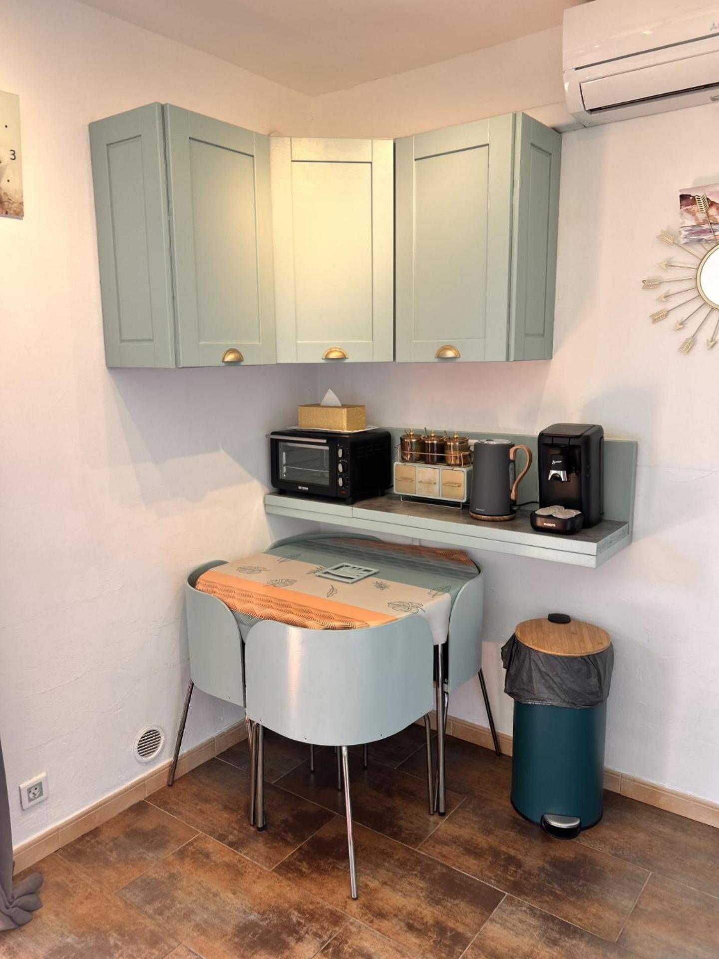 Studio Pool House Vue Mer Panoramique Amazing Sea View Wifi Linge Linen Inclut Aircondition Ла Кроа Валмер Екстериор снимка